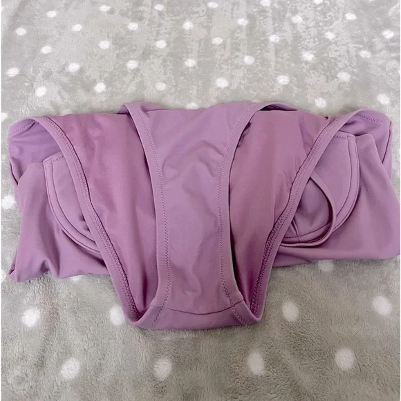 Victoria’s Secret swimsuit. Color: Lila. Size: L/M - Picture 6 of 7
